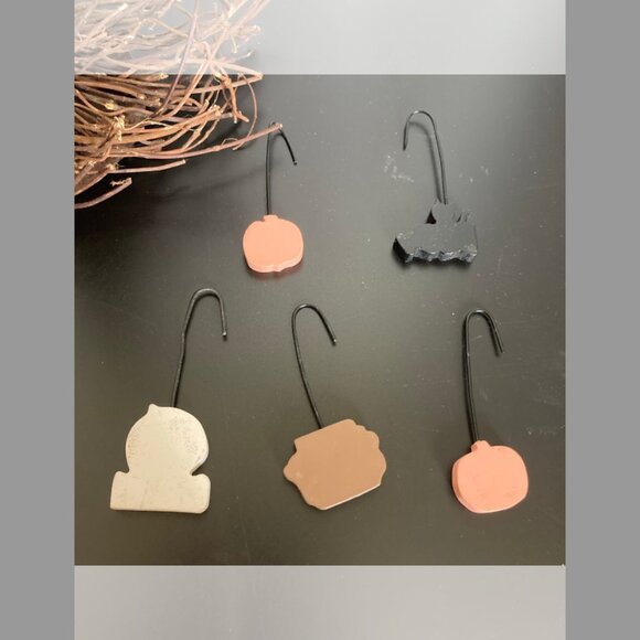 Halloween tree with 15 wooden ornaments -decorations - Picture 7 of 7